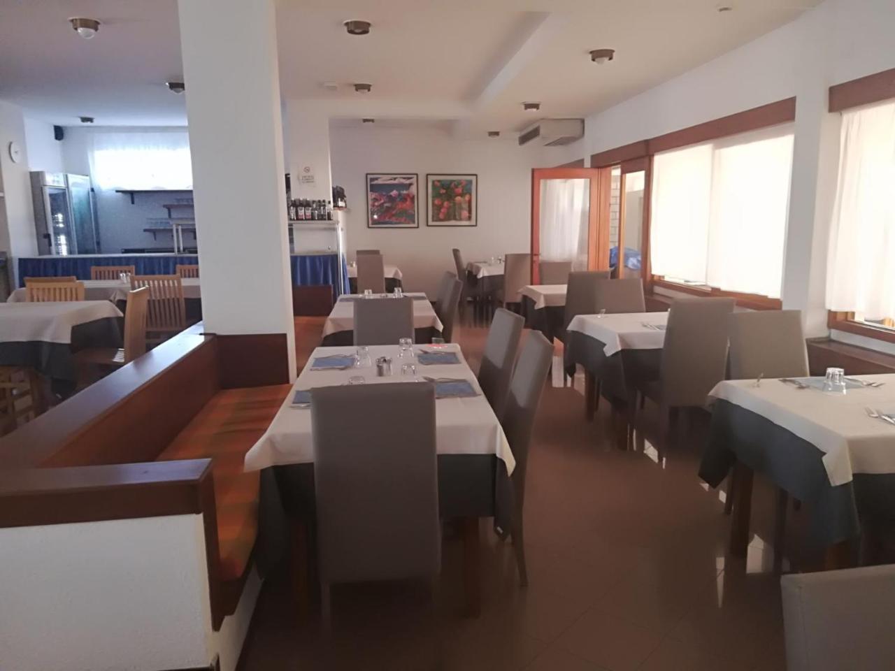 Hotel Ambra Lignano Sabbiadoro Exterior photo
